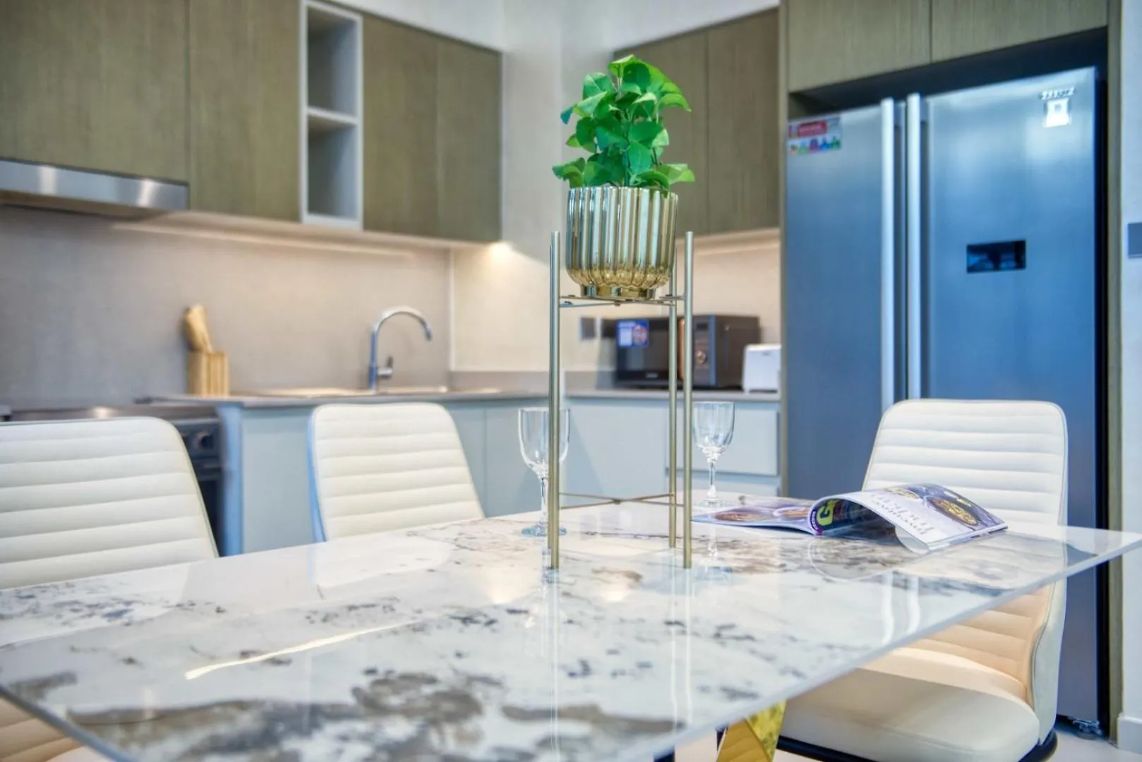Golden Oasis- Luxury 3Br Villa With Maids Room Dubai